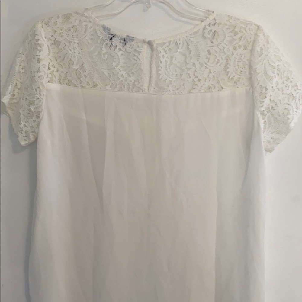 Express Ivory Lace Bodice Short Sleeve Hi-Low Top - Picture 8 of 10